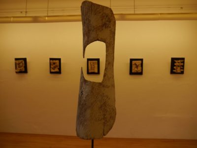 Skulptur und Relief im Dialog