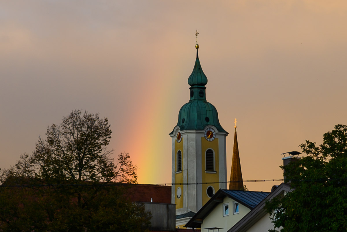 Danke-Demo mit Regenbogen