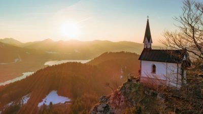 Hoch über dem Tegernsee – Riedersteinkirche